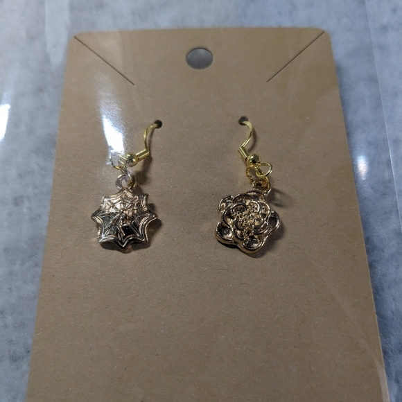 Handcrafted Earrings. 1 Pair. New. - Picture 6 of 8